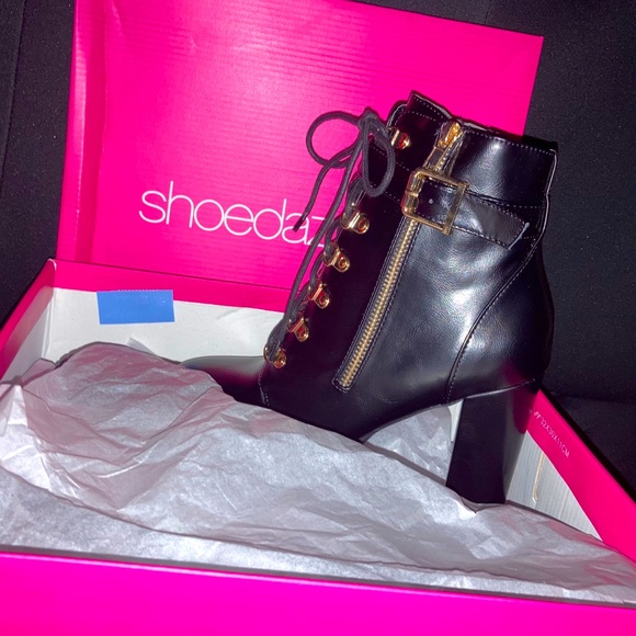 shoedazzle girl